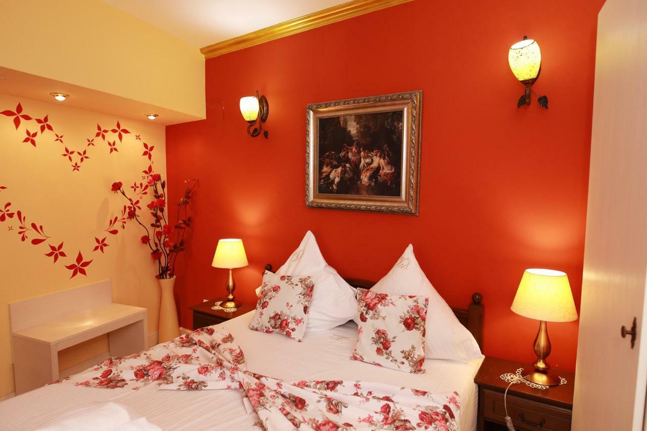 Hotel-Pensiunea Zefir Τιμισοάρα Εξωτερικό φωτογραφία