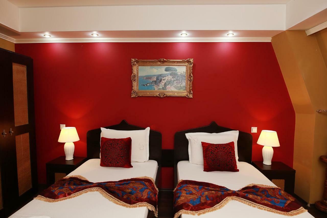 Hotel-Pensiunea Zefir Τιμισοάρα Εξωτερικό φωτογραφία