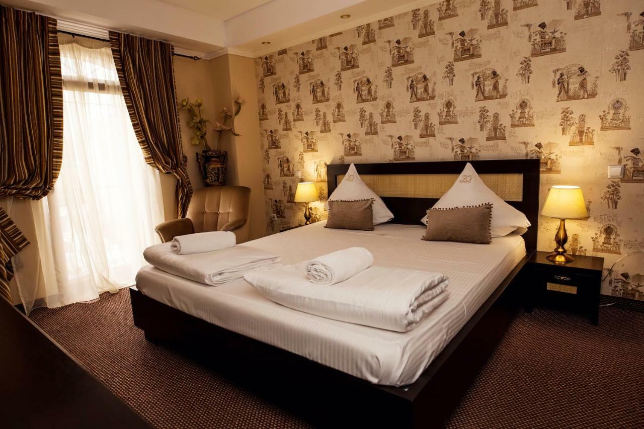 Hotel-Pensiunea Zefir Τιμισοάρα Εξωτερικό φωτογραφία