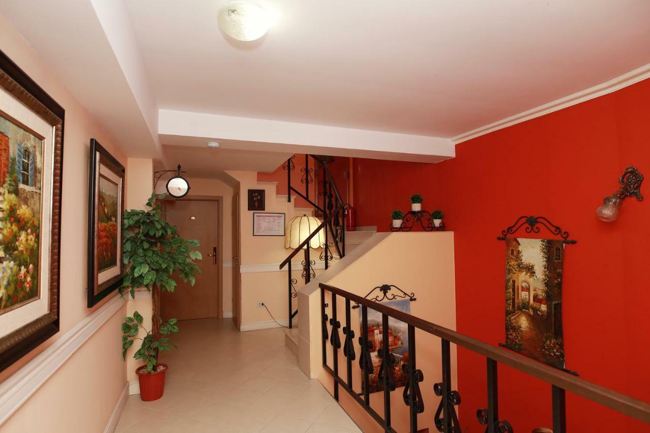 Hotel-Pensiunea Zefir Τιμισοάρα Εξωτερικό φωτογραφία